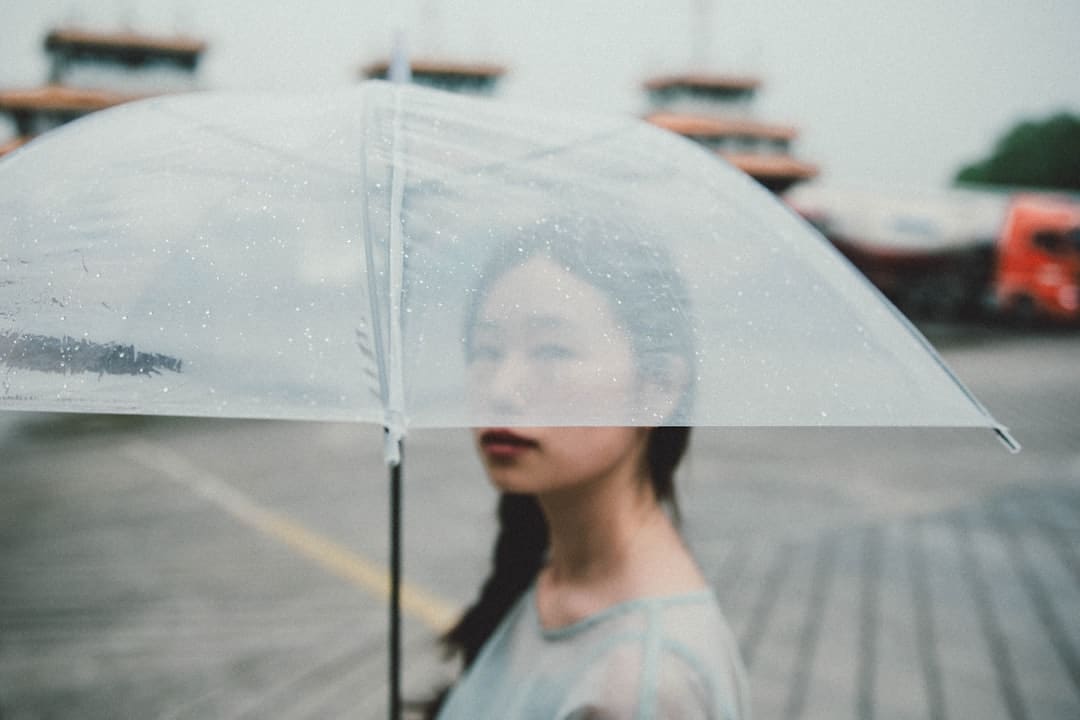每经热评丨于东来的愤恨：一个抱负主义者的顽强